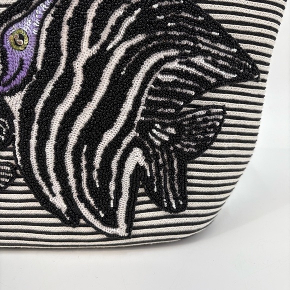 Eric Javits Striped Beaded Tripical Fish Straw Bag - Picture 3 of 10